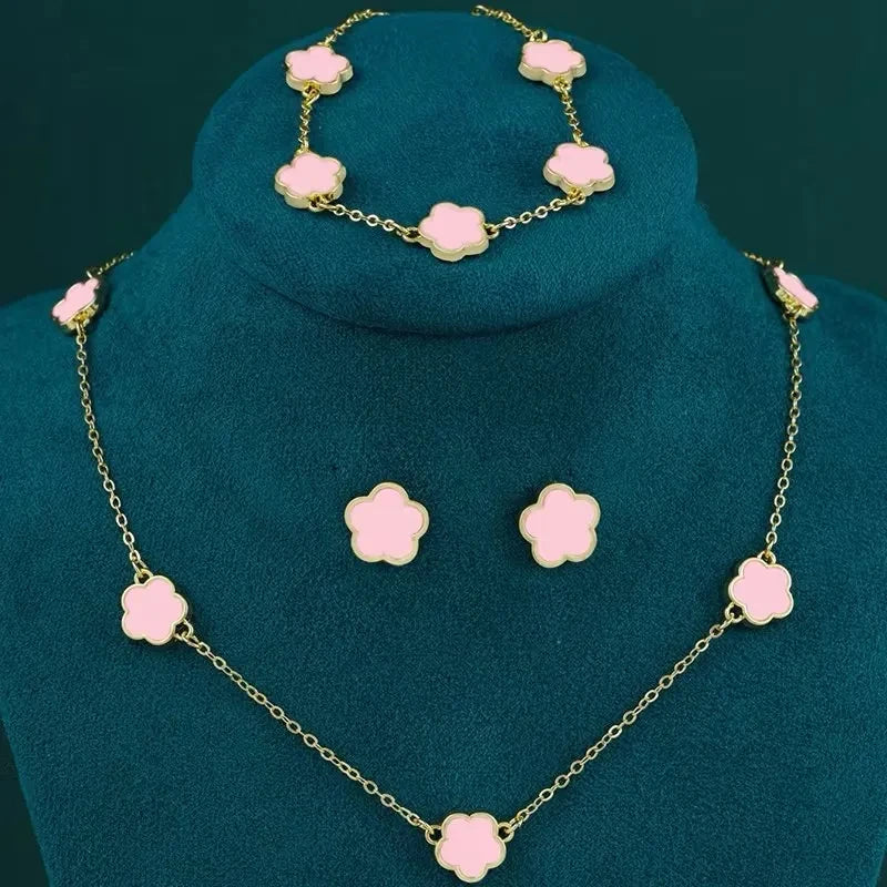 COLAR 5 PÉTALAS - FLOR DE TREVOS